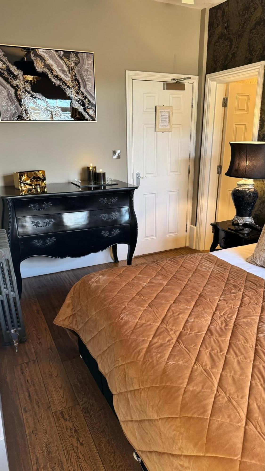 No64 The Boutique Hotel Западен Молинг Екстериор снимка